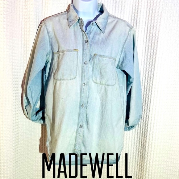Madewell Tops - Madewell women fade blue cotton distress top long sleeve button front Sz Small
